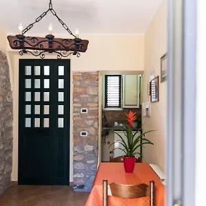 Vico Tauro House Apartamento